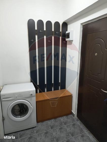Apartament cu o camera de inchiriat in zona Central - 1