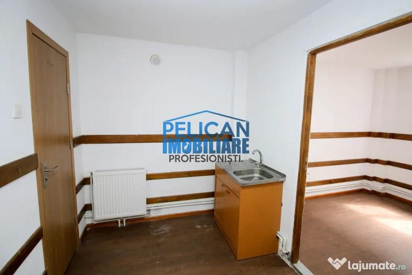 Garsonieră în Vest
