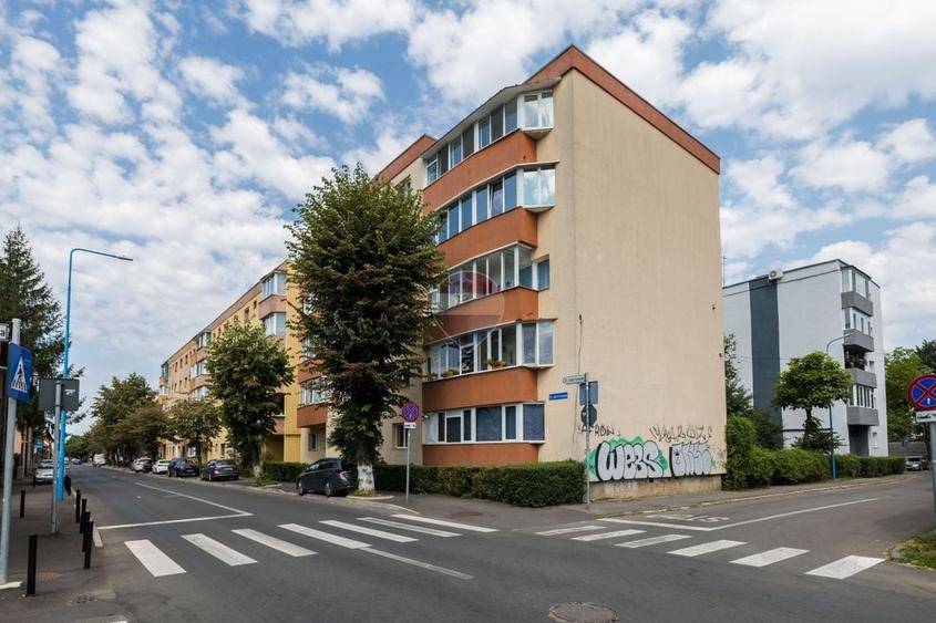 Apartament 3 camere | Codrul Cosminului | Etaj 1 - 25