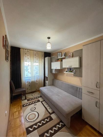 Apartament cu 3 camere decomandat în Ultracentral