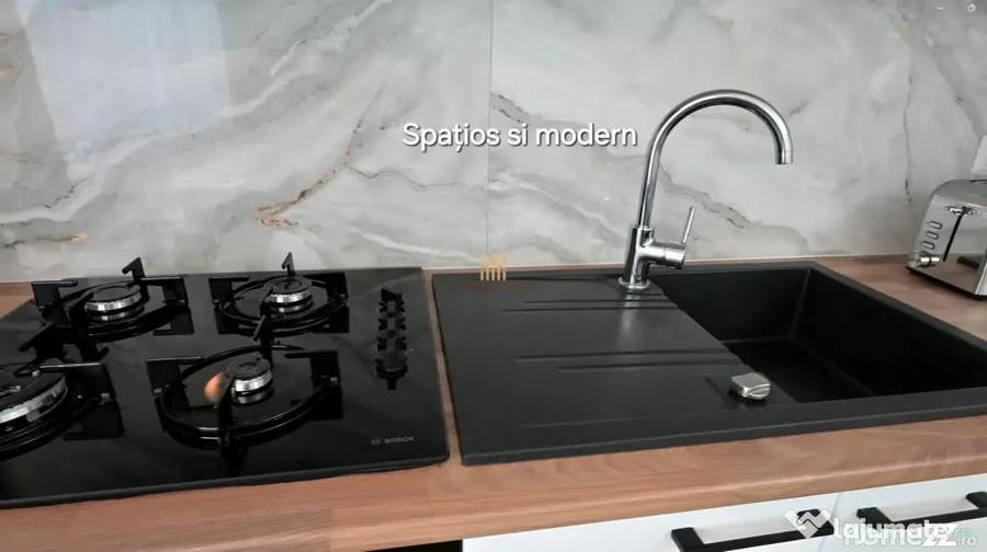 Apartament cu 3 camere decomandat în Central