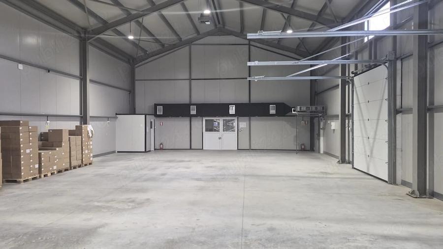 Spațiu comercial, de 590 mp, în Central