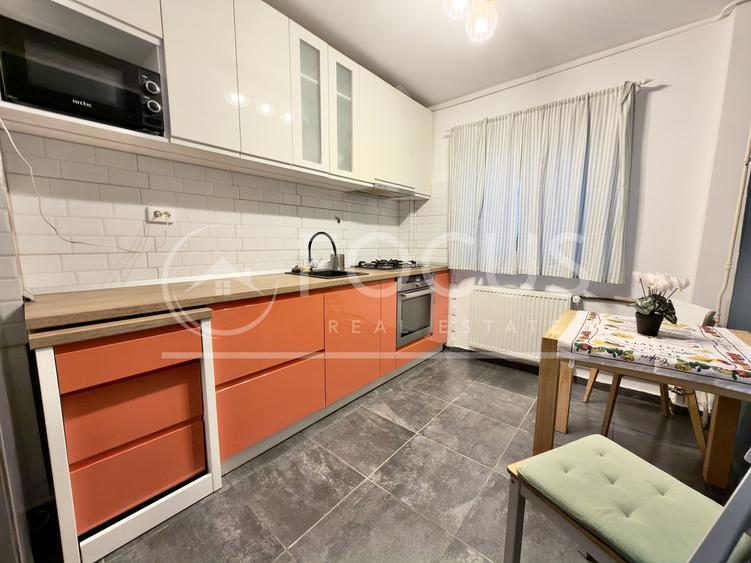 Apartament cu 2 camere decomandat, mobilat în Tei