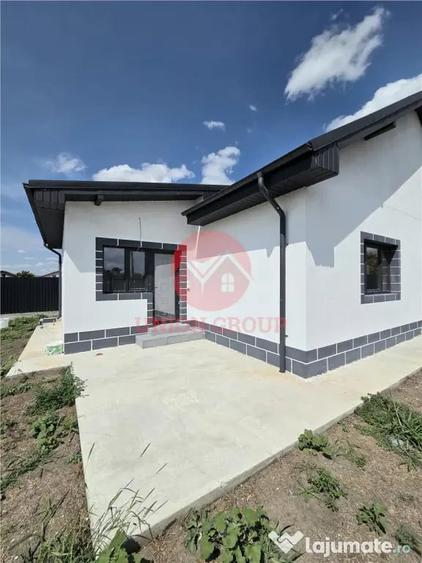 Casă cu 3 camere cu Teren 411 Mp în Valu lui Traian