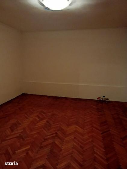 Casă cu 3 camere cu Teren 100 Mp în Ultracentral