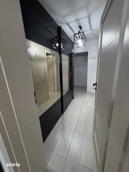 Apartament cu 2 camere semidecomandat în 1 Mai