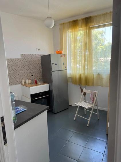 Apartament cu 2 camere semidecomandat în Universitate