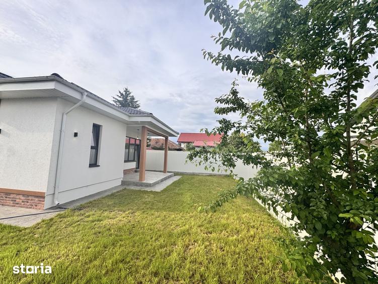 Casă cu 4 camere cu Teren 350 Mp în Crevedia