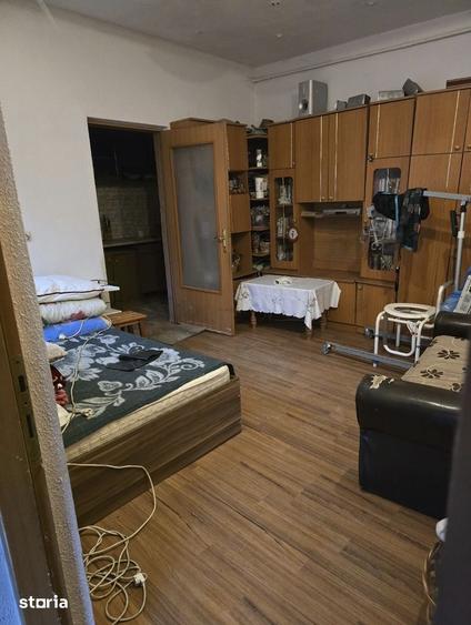 Apartament cu 2 camere decomandat în Gara de Nord