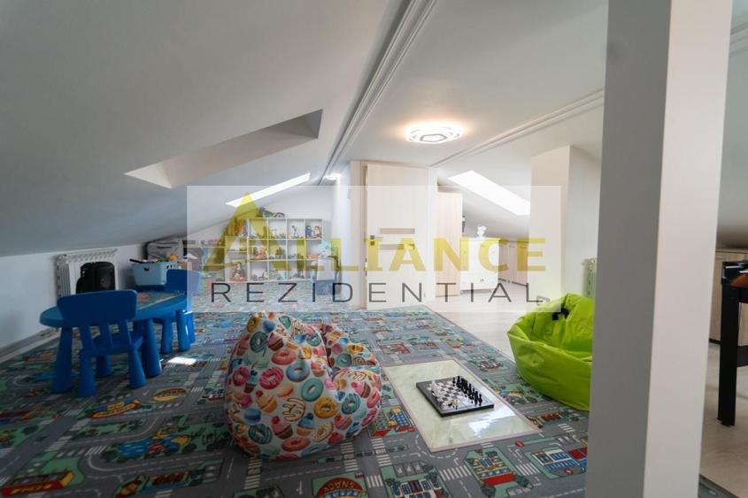 Casă individuală cu 6 camere decomandat cu Piscina în Berceni