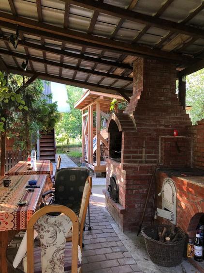 Casă cu 4 camere în Sântioana