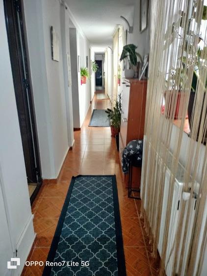 Casă cu Teren 836 Mp în Central