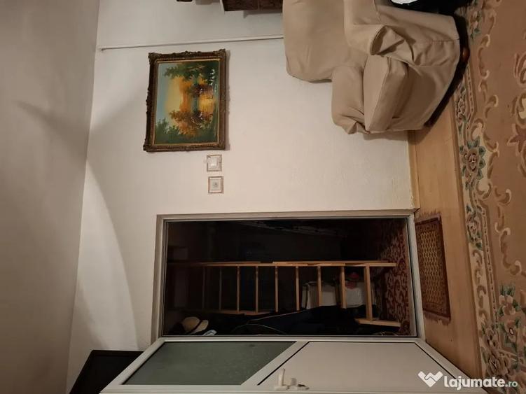 Casă cu 5 camere în Cocorăștii Caplii