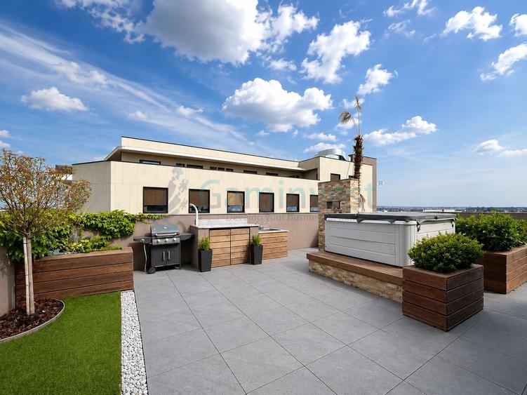 Apartament cu 3 camere decomandat în Cantemir