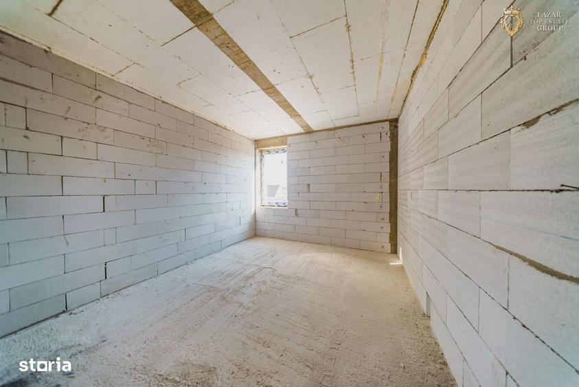 Casă cu 4 camere în Bârzești