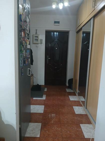 Apartament cu 2 camere semidecomandat în Dristor — fotografia 3