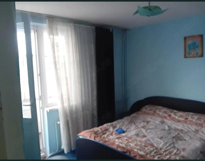 Apartament cu 2 camere decomandat în Precista