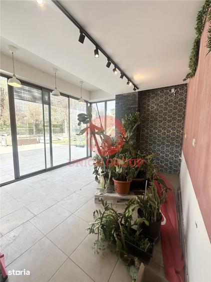 Spațiu comercial, de 160 mp, în Nord