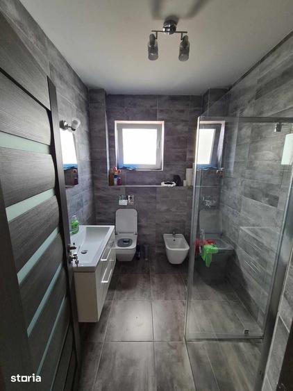 Apartament cu 2 camere decomandat în Galata