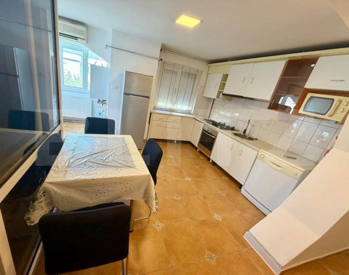 Apartament cu 3 camere decomandat în George Enescu