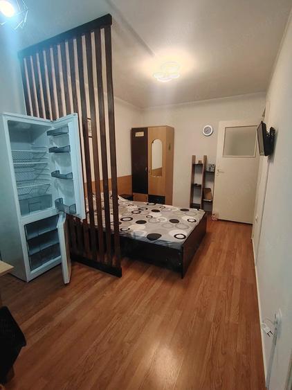 Garsonieră decomandată în Siderurgiștilor