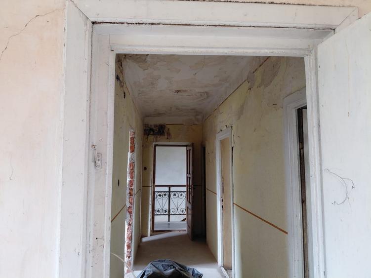 Apartament cu 4 camere decomandat în Nădlac