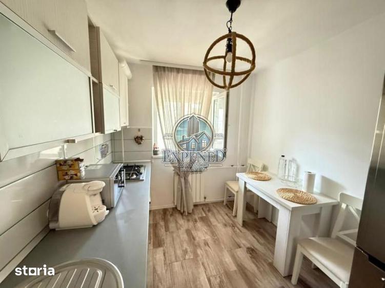 Apartament cu 3 camere decomandat, mobilat în Crângași