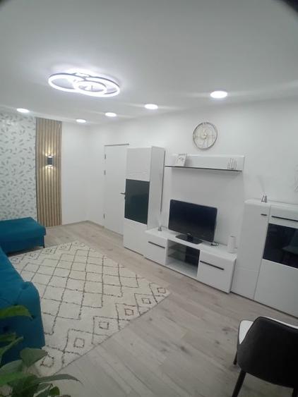 Apartament cu 2 camere decomandat, mobilat în Drumul Taberei