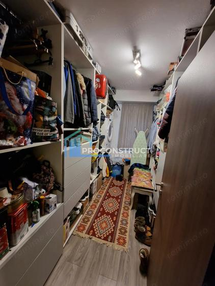 Apartament cu 5 camere nedecomandat, mobilat în UMT