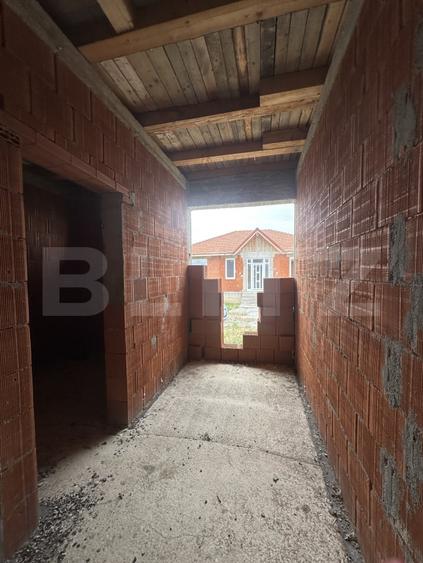 Casă individuală cu 3 camere cu Canalizare în Periferie