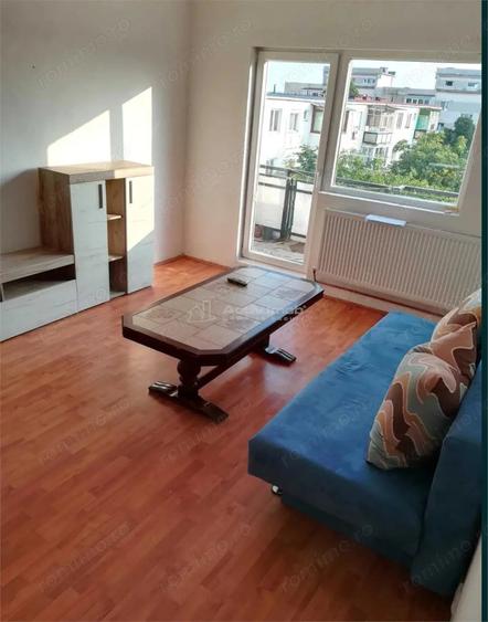 Apartament cu 3 camere decomandat în Aradul Nou