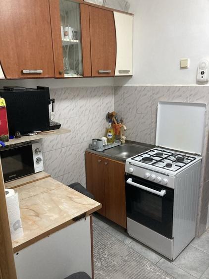 Garsonieră decomandată în CET
