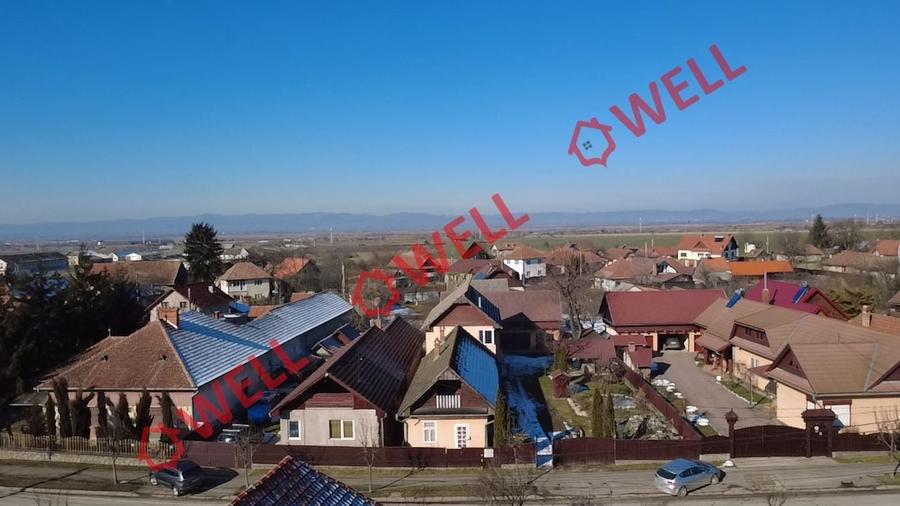 Casă cu 6 camere cu Teren 1235 Mp în Central
