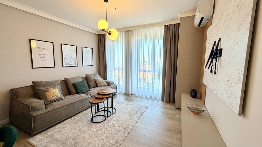 Apartament cu 2 camere semidecomandat, mobilat în Andrei Mureșanu