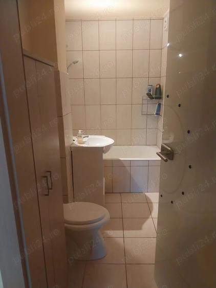 Apartament cu 3 camere în Polivalentă