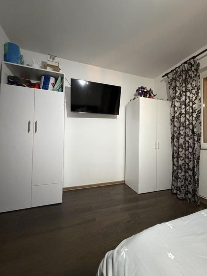 Apartament cu 3 camere decomandat în Găvana