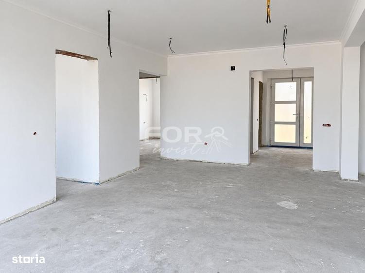 Casă cu 4 camere cu Teren 500 Mp în Central