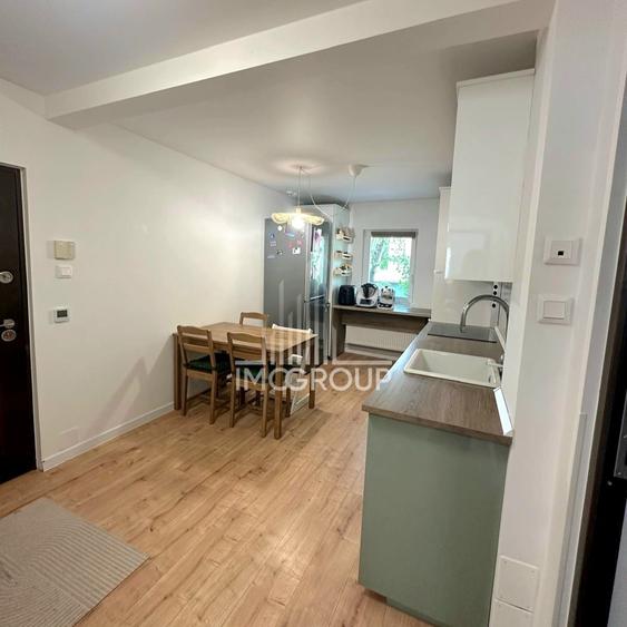 Apartament cu 3 camere decomandat, mobilat în Plopilor