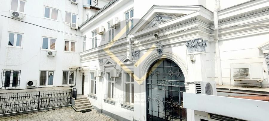 Casă individuală cu 23 camere cu Teren 475 Mp în Unirii