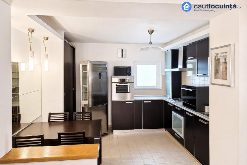 Apartament cu 4 camere, mobilat în Decebal