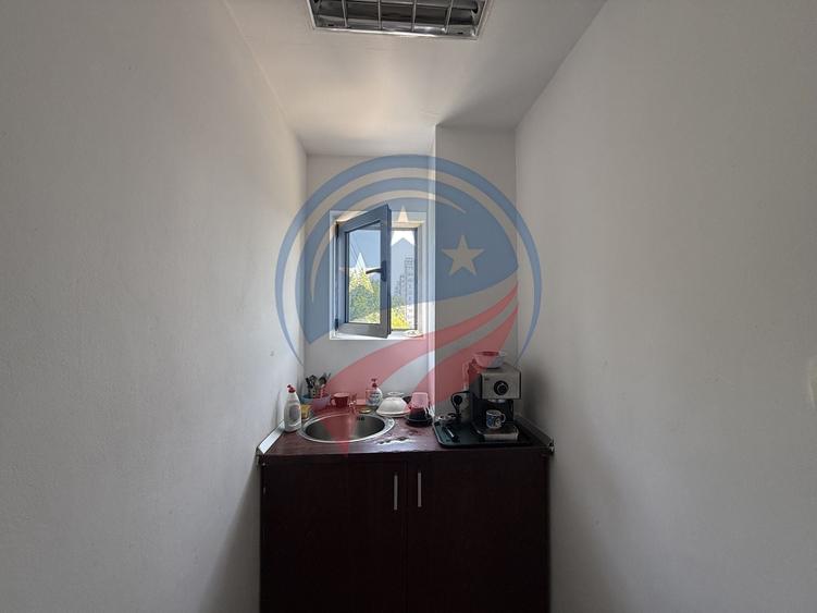 Spațiu comercial, de 660 mp, în Calea Severinului