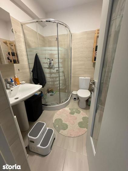 Apartament cu 3 camere decomandat în Chiajna