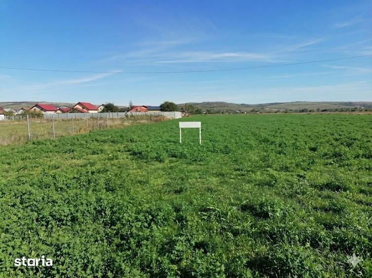 Teren de 2800 mp, în Valea Călugărească