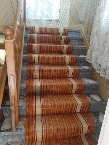 Casă cu 4 camere cu Teren 996 Mp în Central
