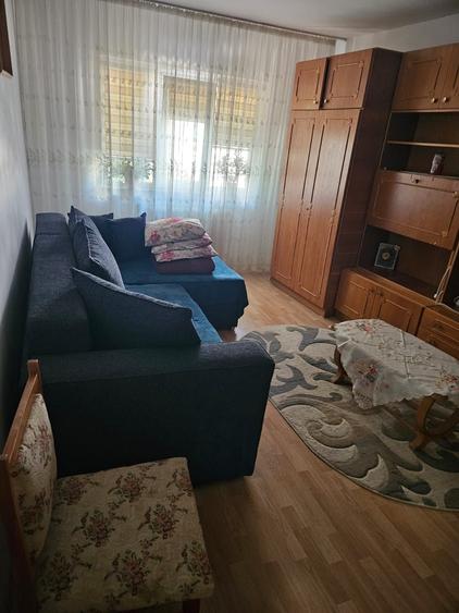 Apartament cu 2 camere decomandat în Exterior Vest