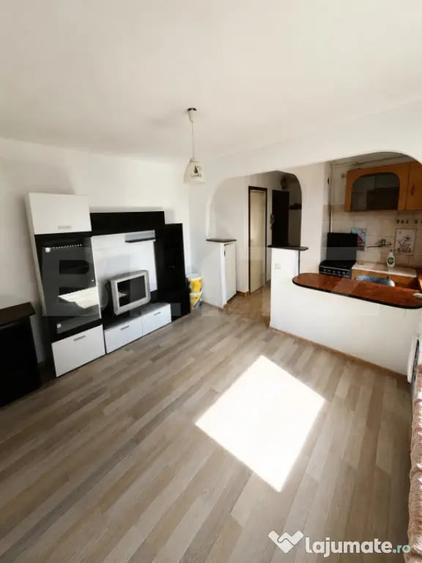 Apartament cu 2 camere semidecomandat în Libertății