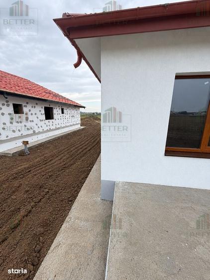 Casă cu 4 camere în Berceni