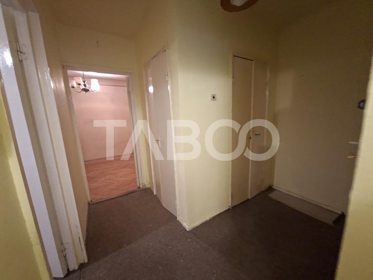 Apartament cu 2 camere decomandat în Calea Dumbrăvii