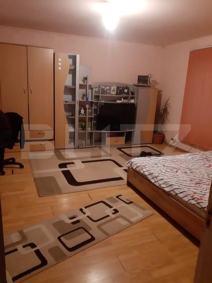 Casă individuală cu 3 camere cu Canalizare în Lazuri