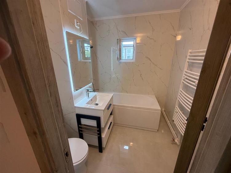 Apartament cu 2 camere decomandat în Canta